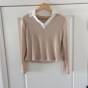 Beige Ribbed V-Neck Sweater with White Collar
